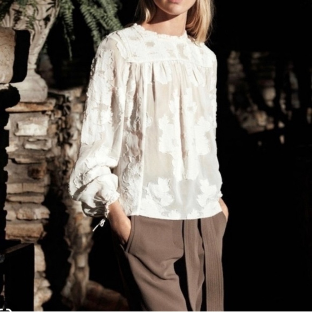 Wilfred Floral Embroidered Blouse